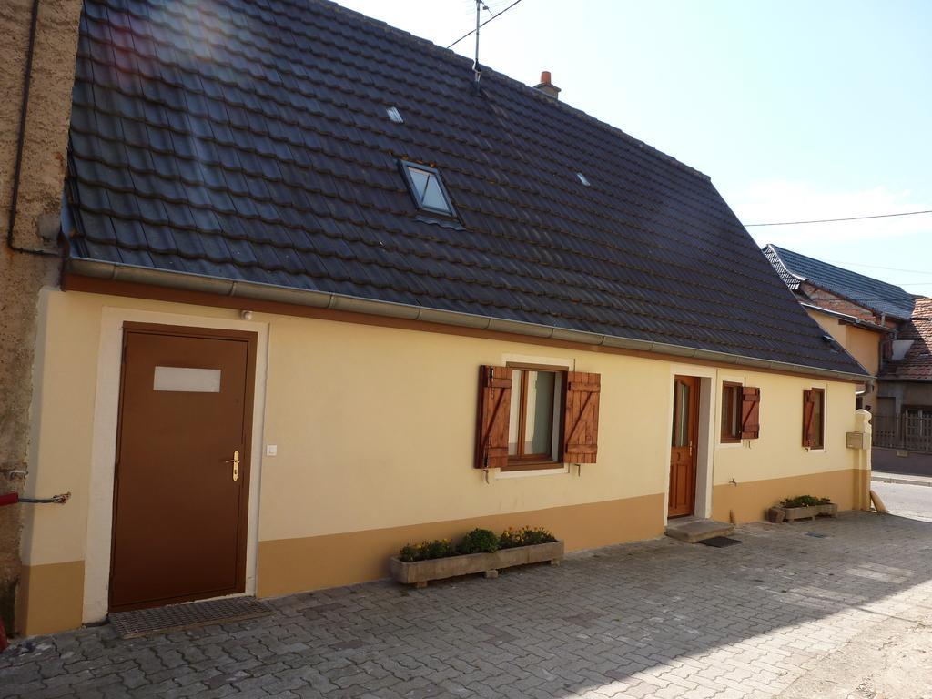 Azede Daire Niederhergheim Oda fotoğraf